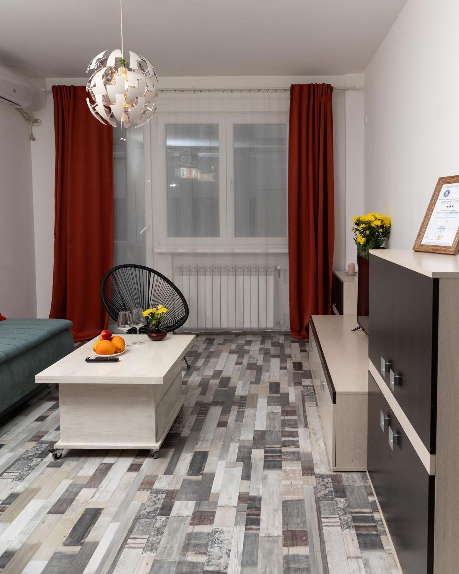 בוקרשט Old City Deluxe Apart - River View ! מראה חיצוני תמונה
